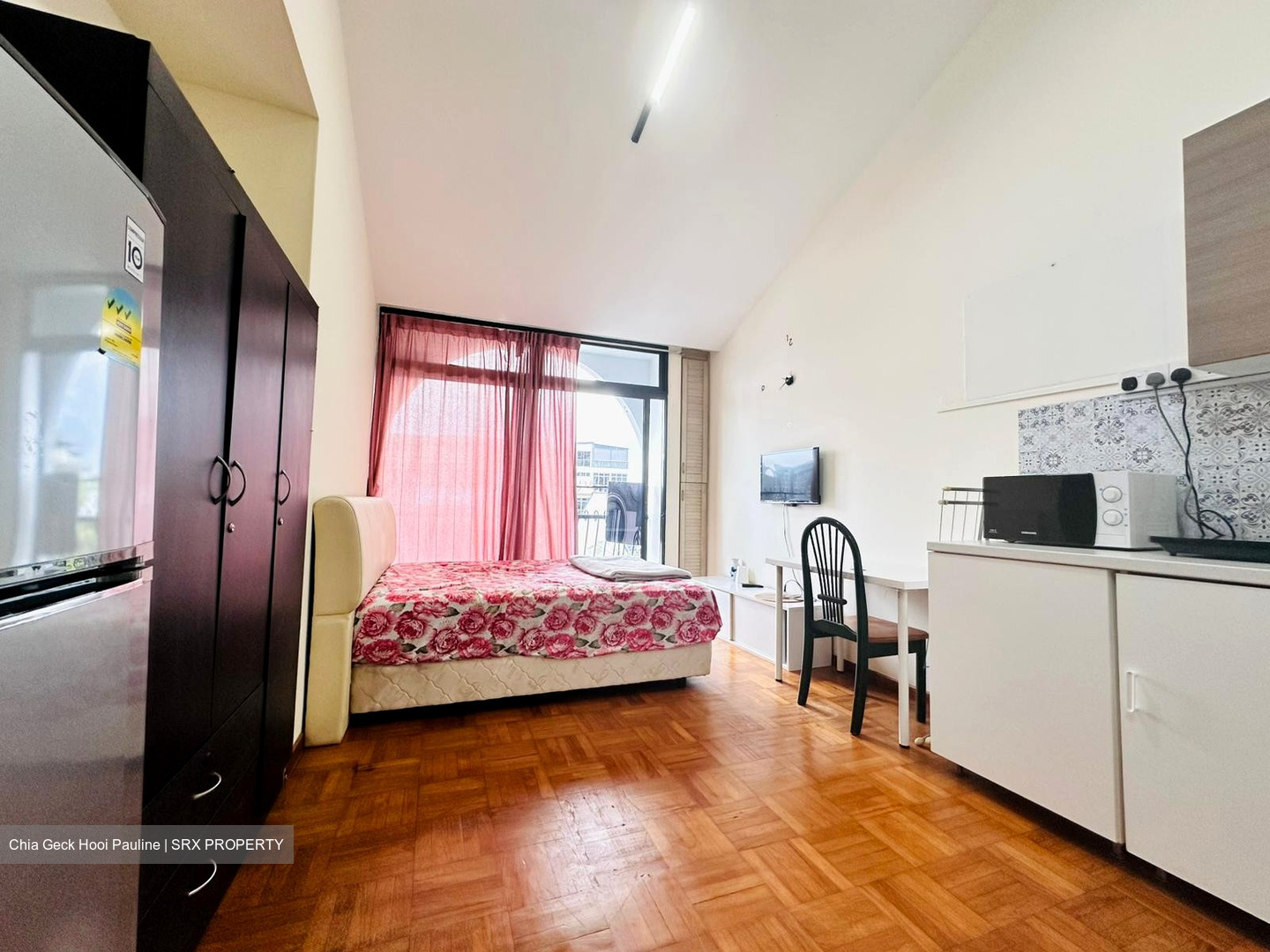 Tatiana Terrace (D14), Terrace #560880501